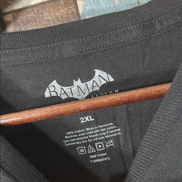 Men's joker Batman tshirt - Picture 9 of 10